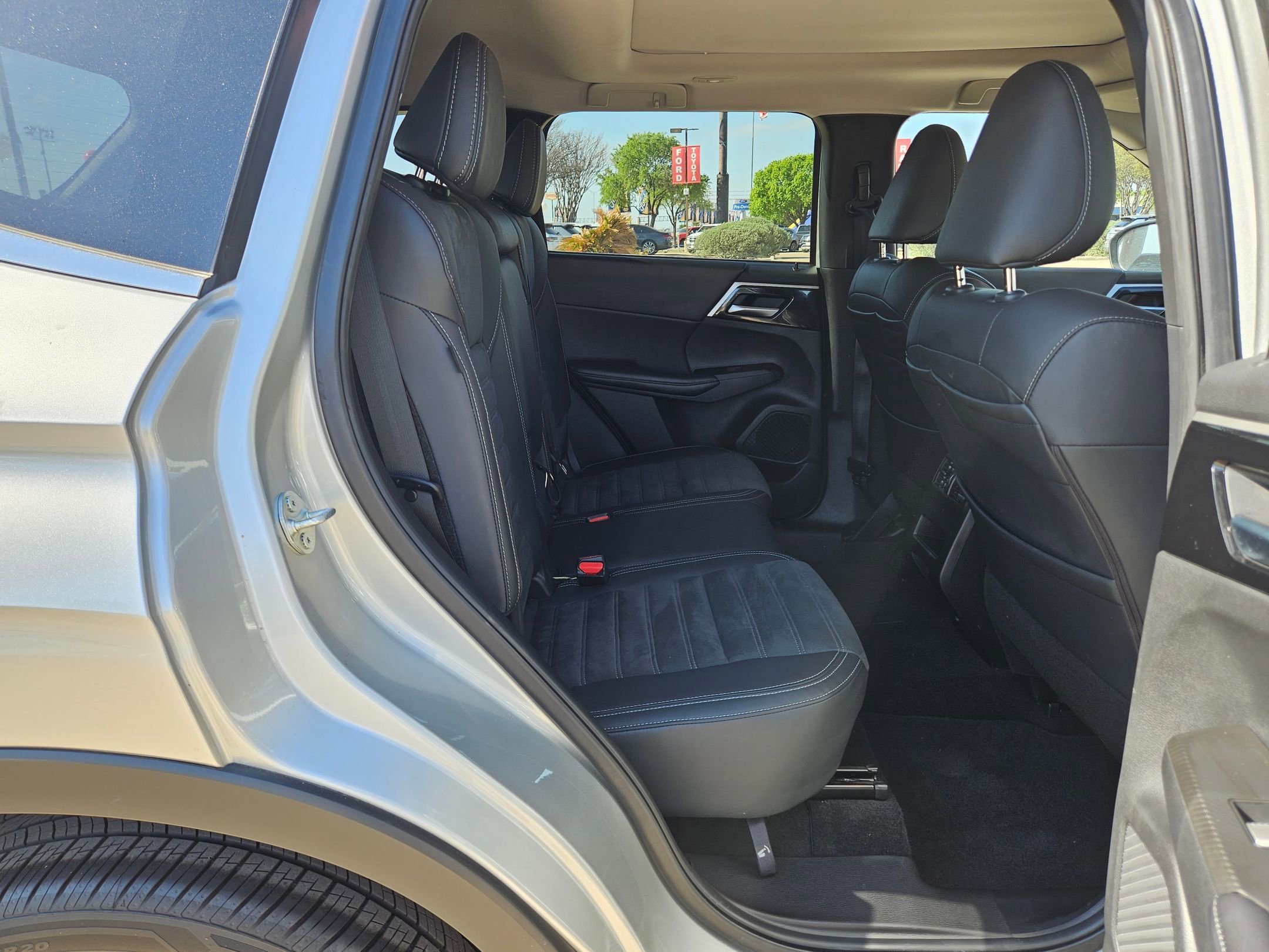 2024 Mitsubishi Outlander SE - Photo 22