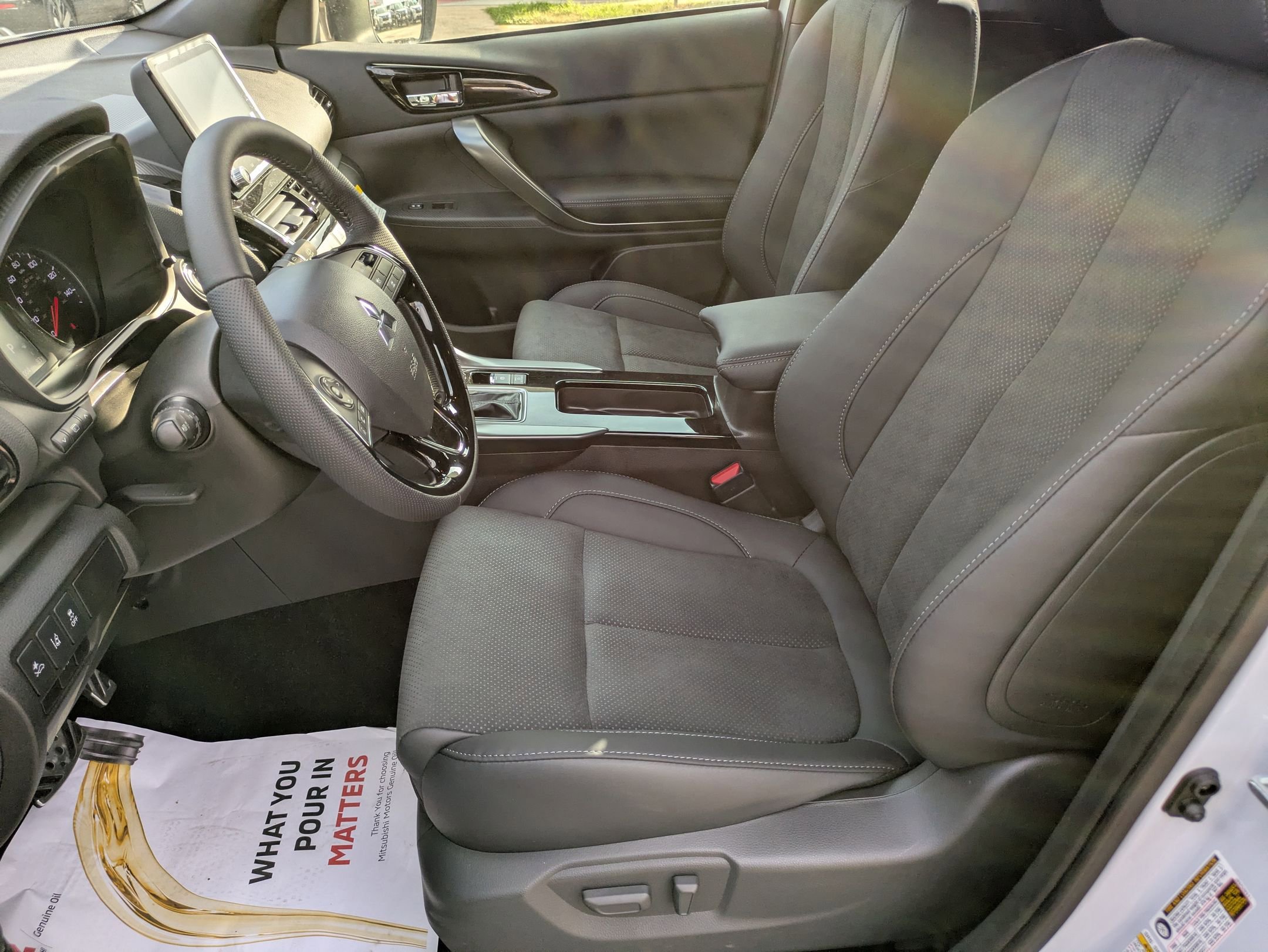 2025 Mitsubishi Eclipse Cross Black Edition - Photo 10