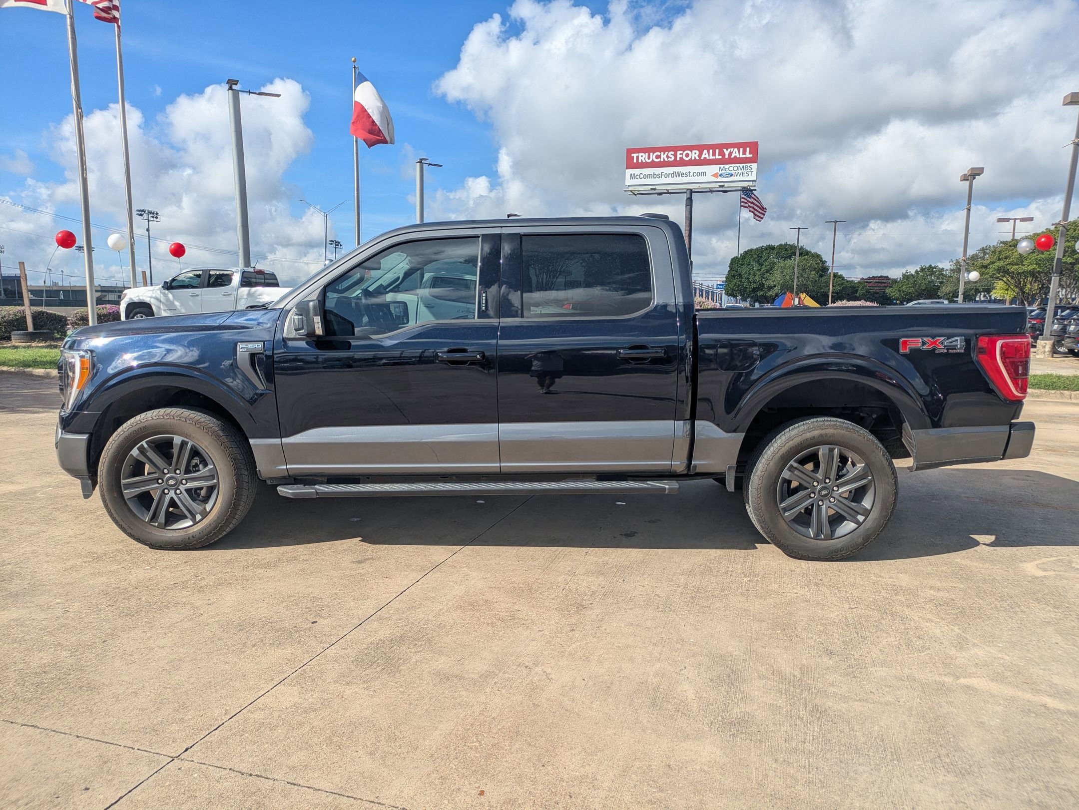 2023 Ford F-150 XLT photo 2