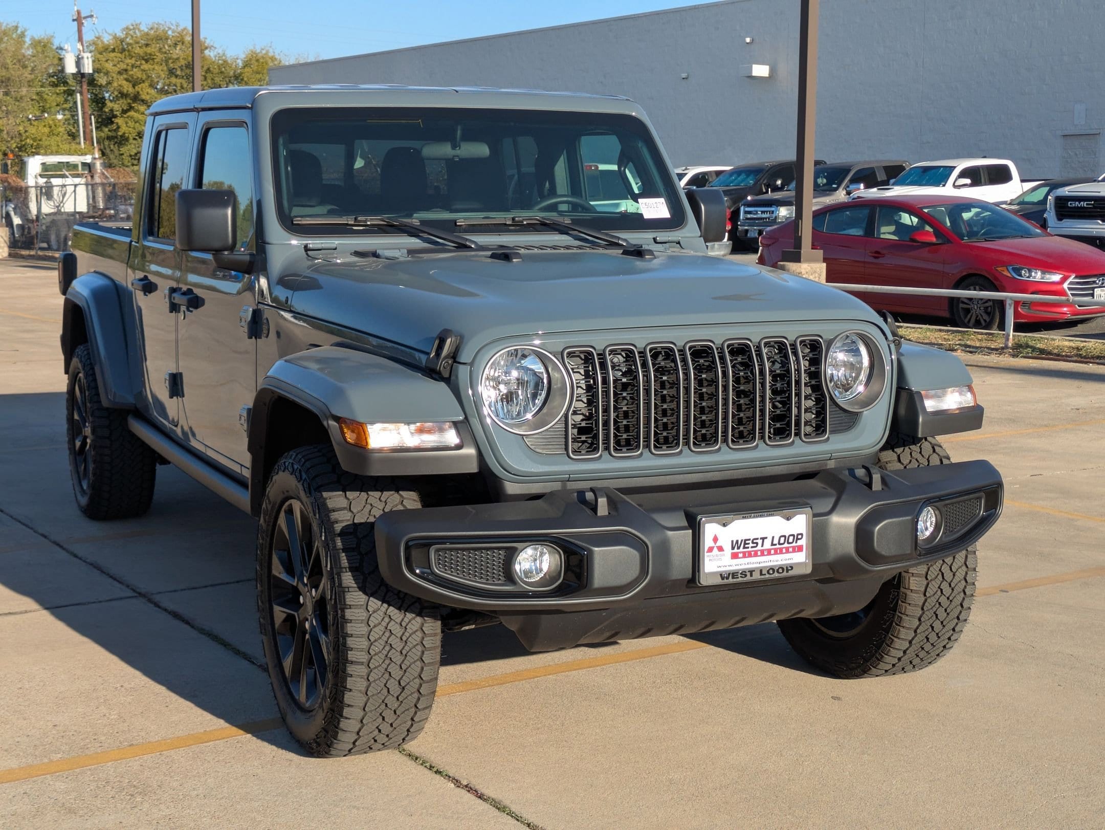 2025 Jeep Gladiator Nighthawk - Photo 7