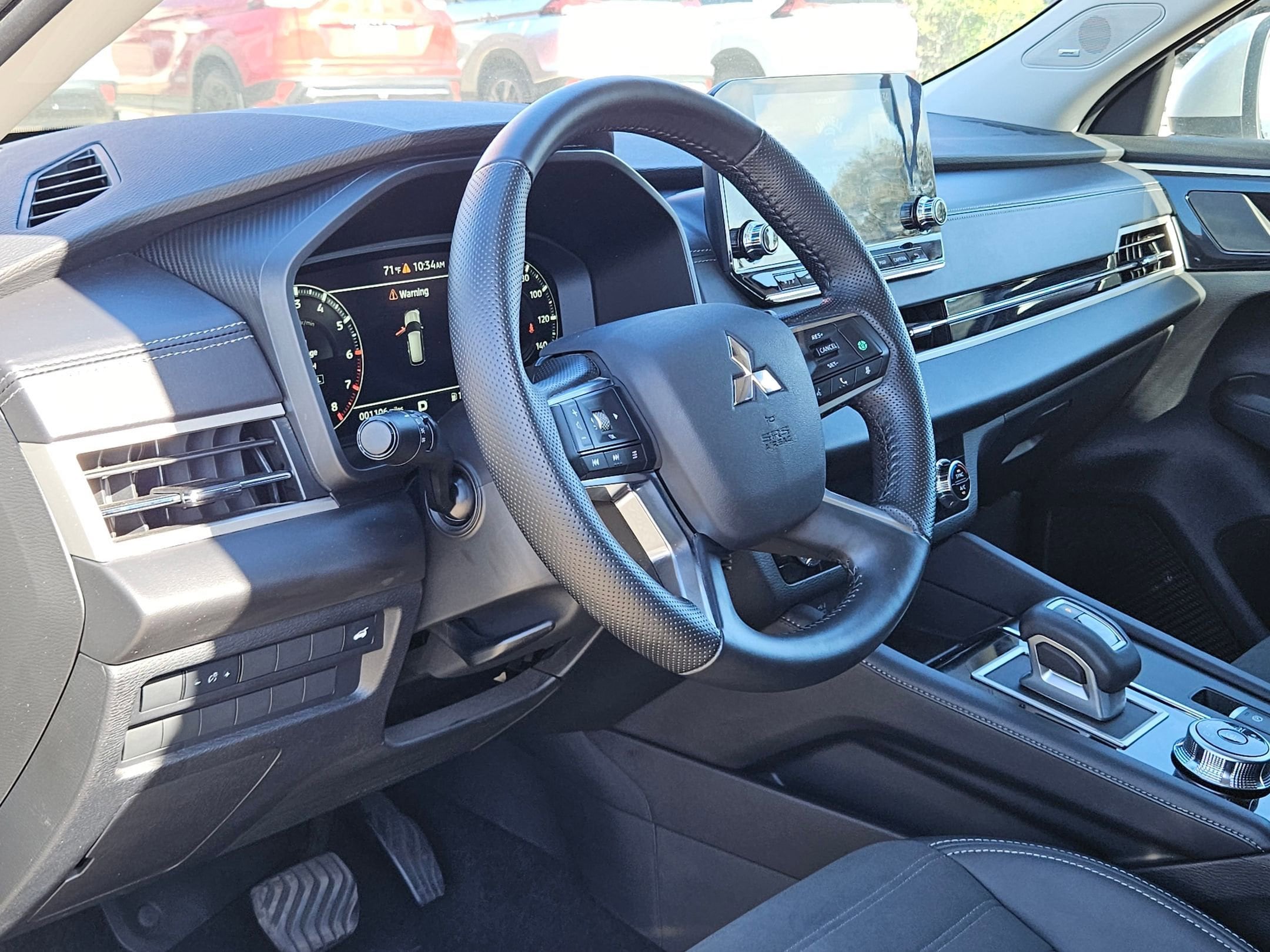 2024 Mitsubishi Outlander SE - Photo 10