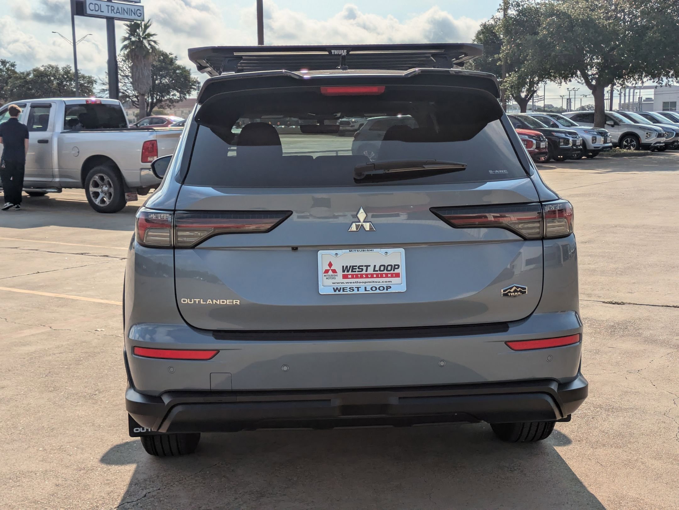 2025 Mitsubishi Outlander SE Ralliart photo 3