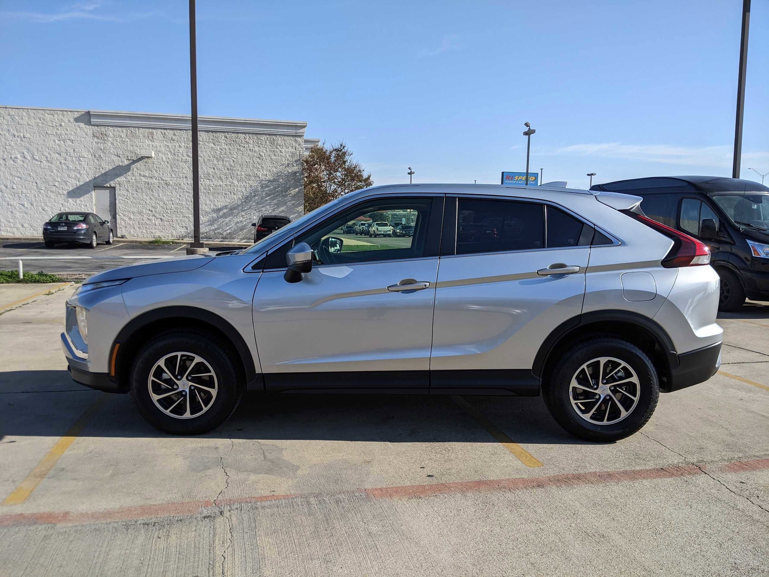 Used 2024 Mitsubishi Eclipse Cross ES with VIN JA4ATUAA5RZ016871 for sale in San Antonio, TX