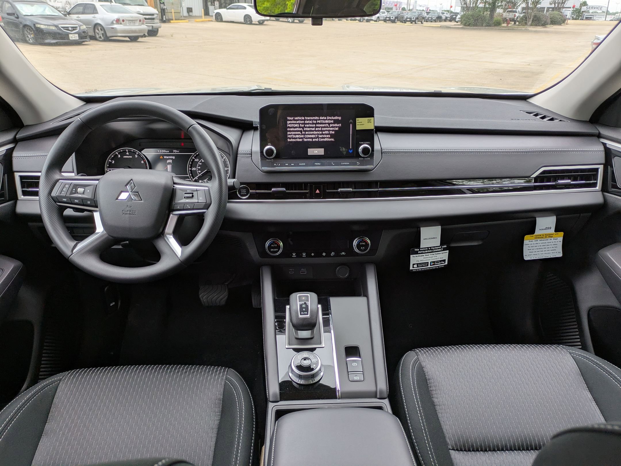 2024 Mitsubishi Outlander ES - Photo 15