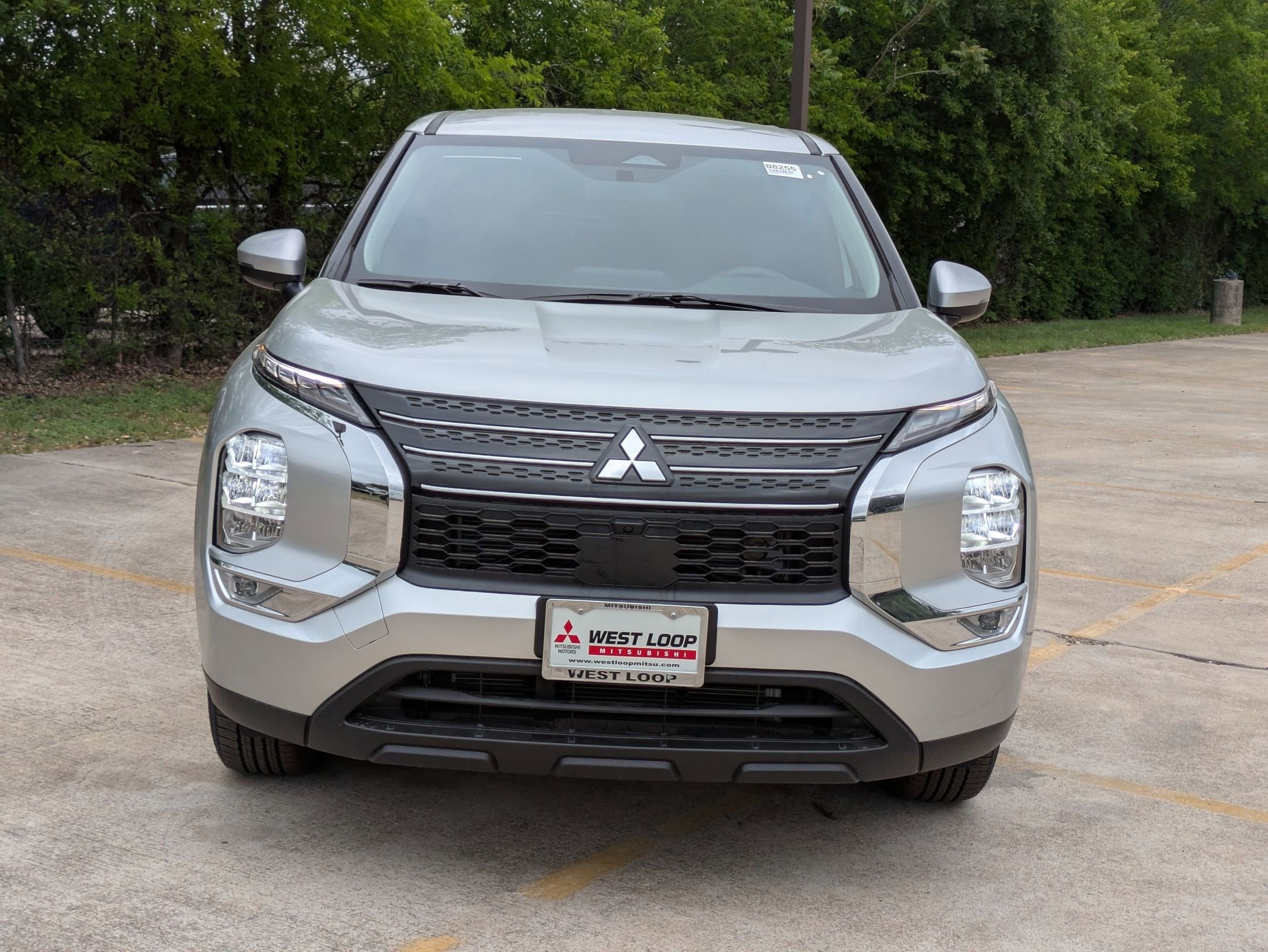 2024 Mitsubishi Outlander ES - Photo 8