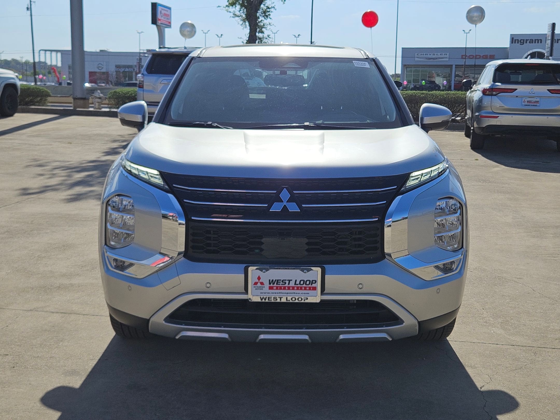 2024 Mitsubishi Outlander SE - Photo 8