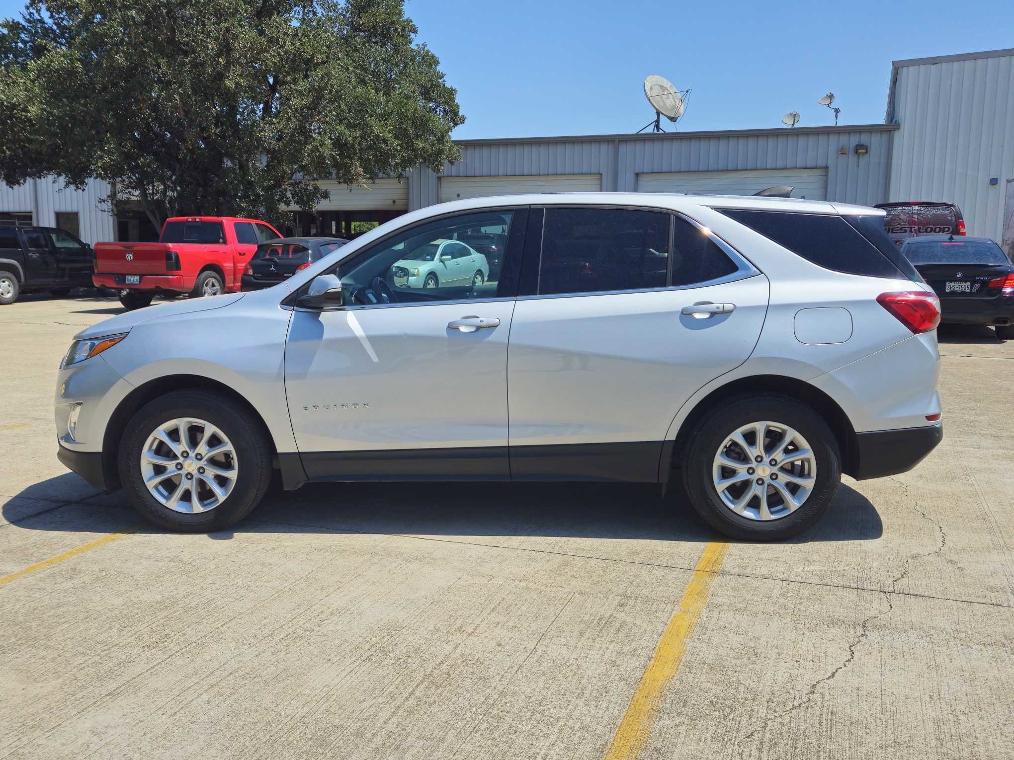 Used 2019 Chevrolet Equinox 2FL with VIN 2GNAXTEV0K6168521 for sale in San Antonio, TX