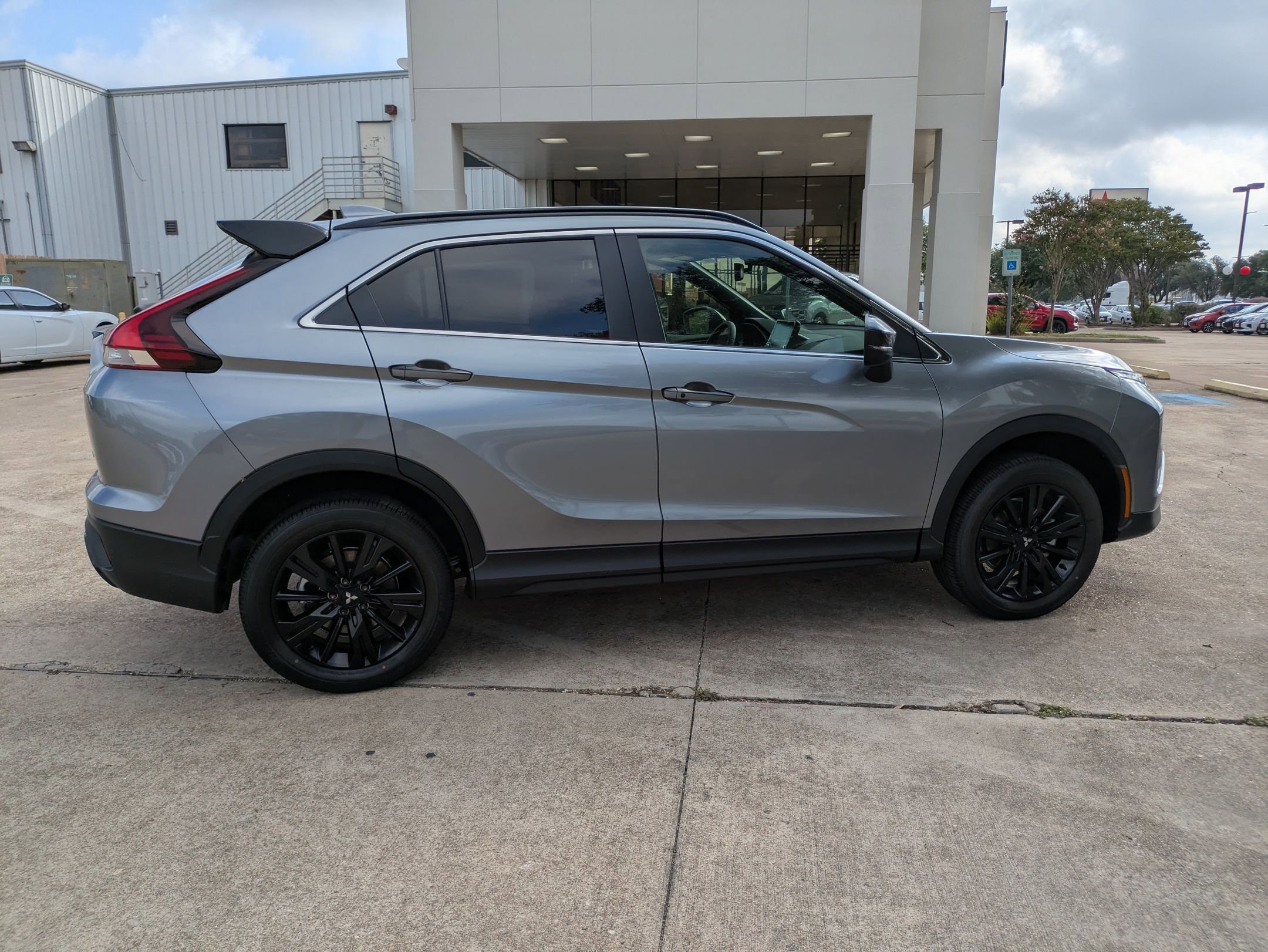 2025 Mitsubishi Eclipse Cross Black Edition - Photo 6