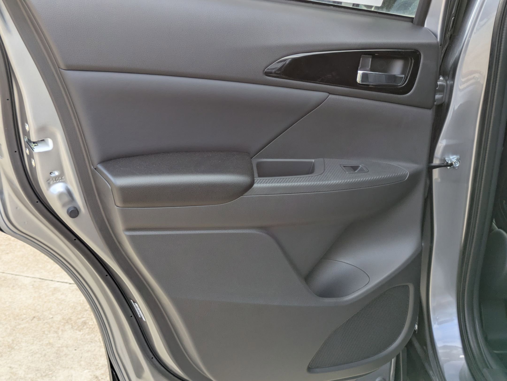 2025 Mitsubishi Eclipse Cross Black Edition - Photo 14