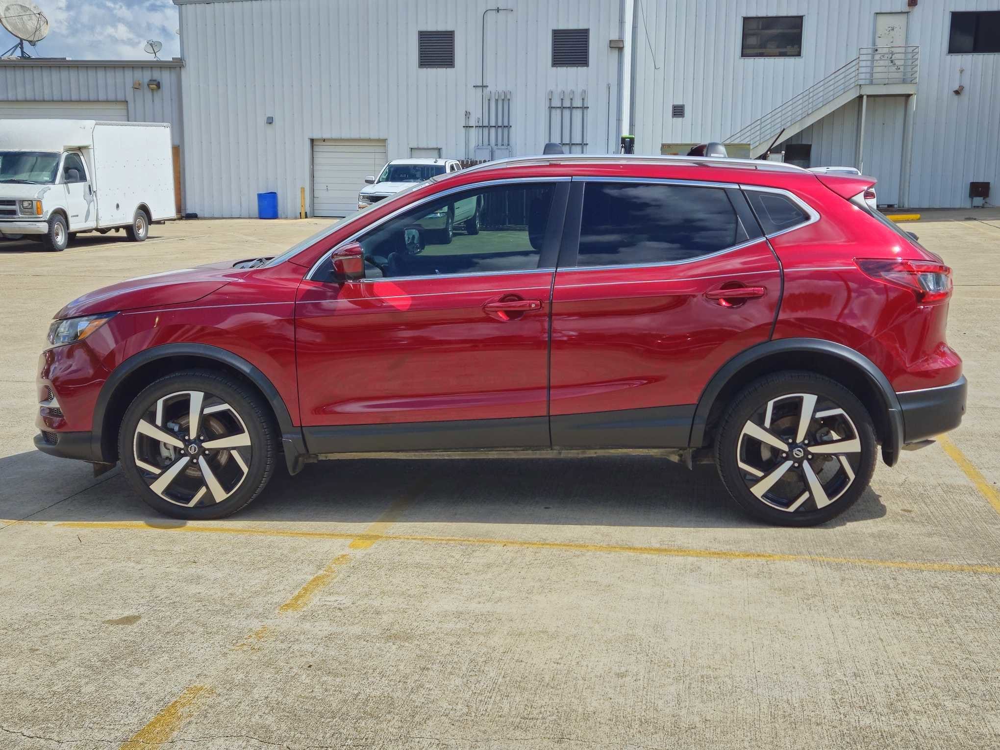 Used 2021 Nissan Rogue Sport SL with VIN JN1BJ1CV0MW316877 for sale in San Antonio, TX