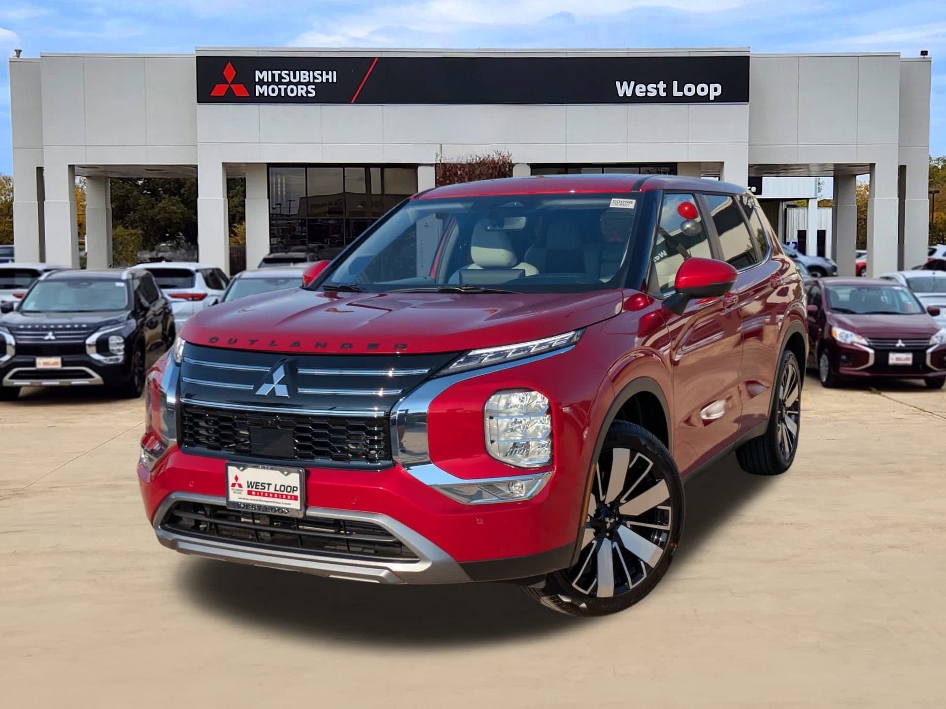 2025 Mitsubishi Outlander SE's photo