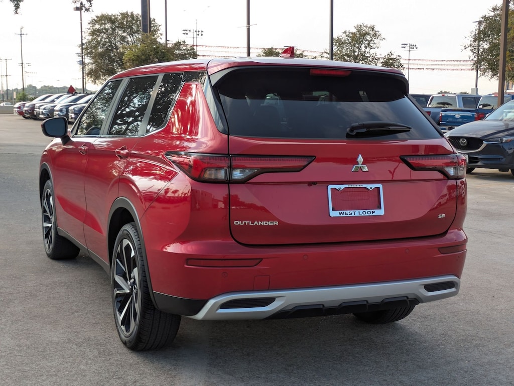 Used 2022 Mitsubishi Outlander SE CUV