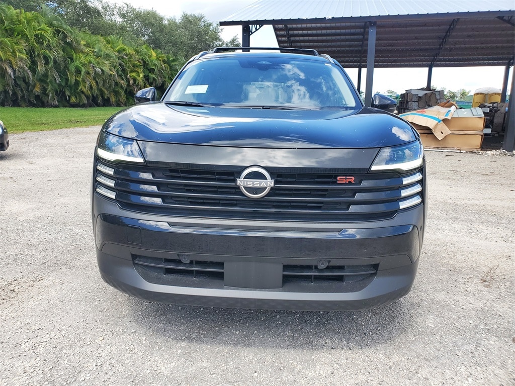 New 2025 Nissan Kicks SR SUV