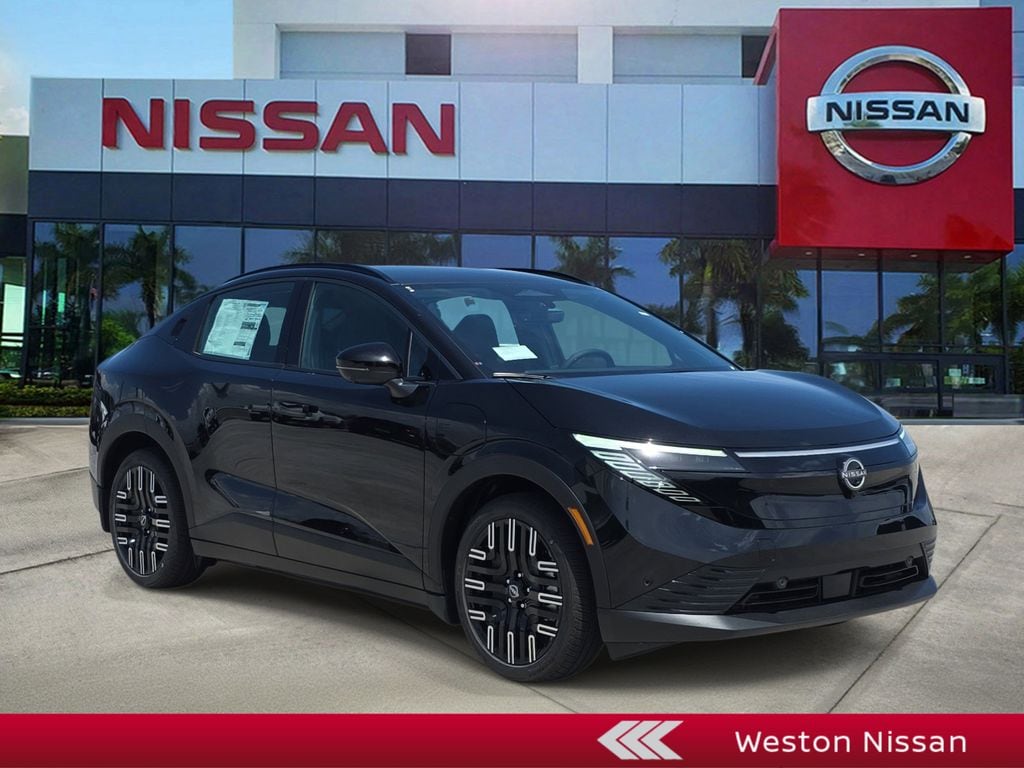 2026 Nissan Leaf Platinum+'s photo