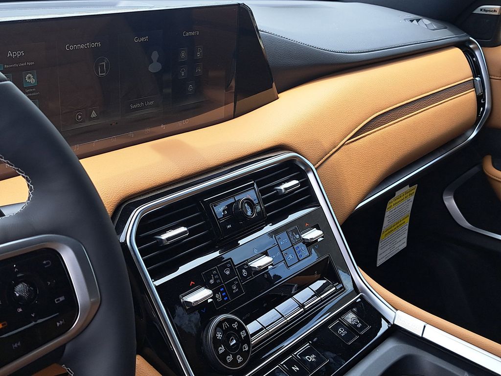2026 Nissan Armada Platinum Reserve - Photo 12