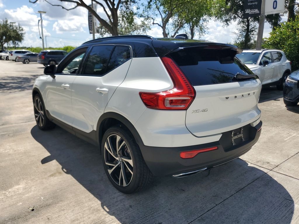 Used 2020 Volvo XC40 T5 R-Design SUV
