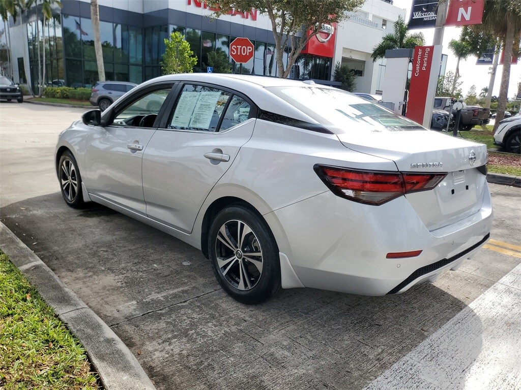 2022 Nissan Sentra SV photo 4