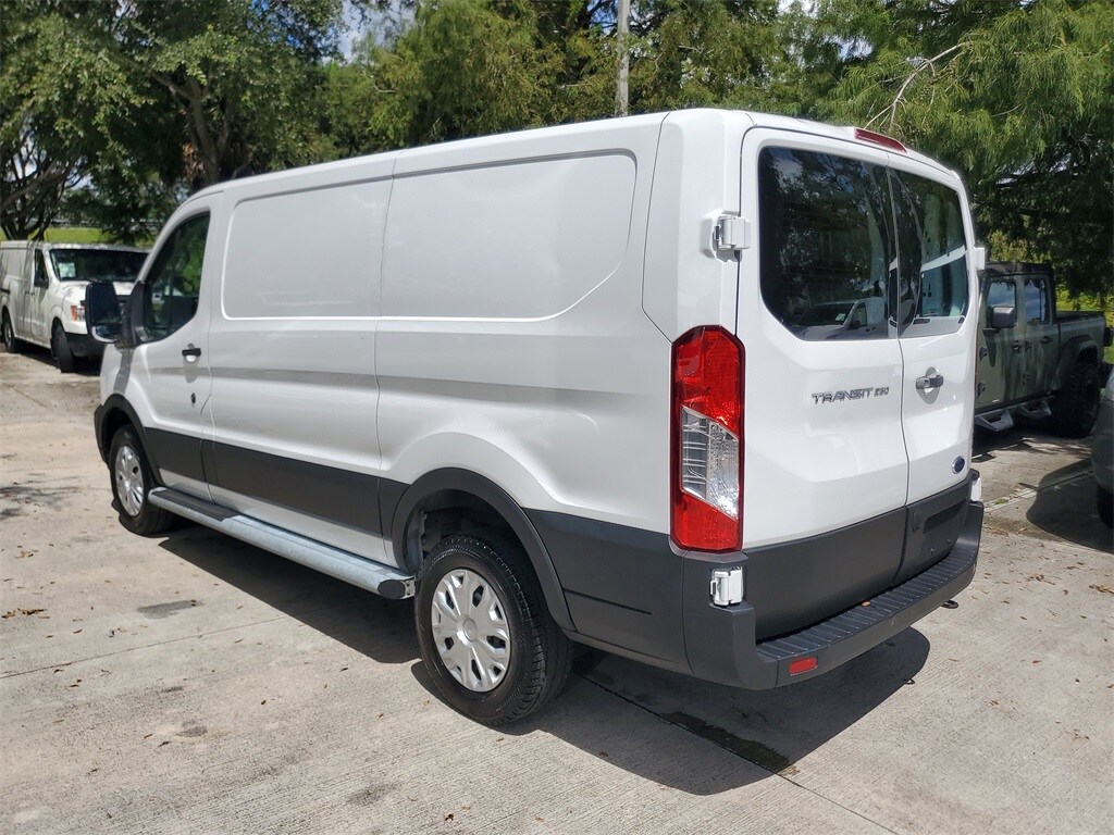 2024 Ford Transit photo 4