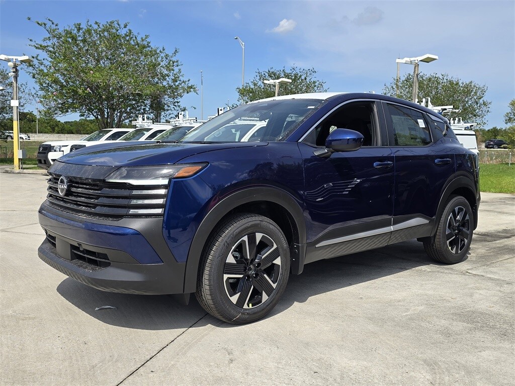 2025 Nissan Kicks SV photo 4