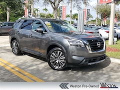 2025 Nissan Pathfinder SL SUV