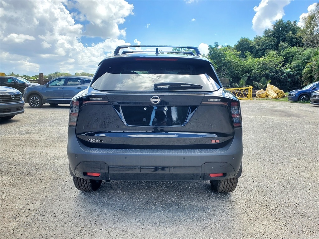New 2025 Nissan Kicks SR SUV
