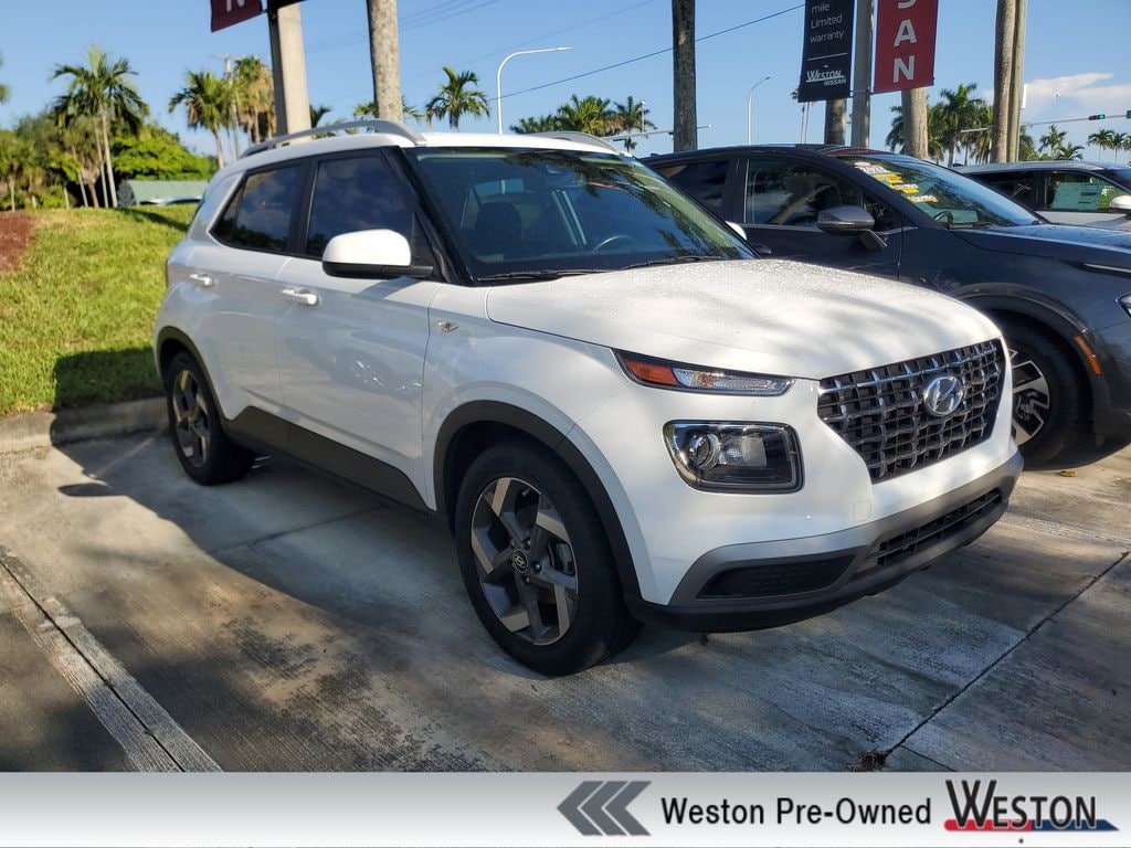 Used 2021 Hyundai Venue SEL SUV