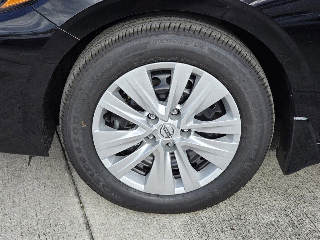 2025 Nissan Sentra S photo 4