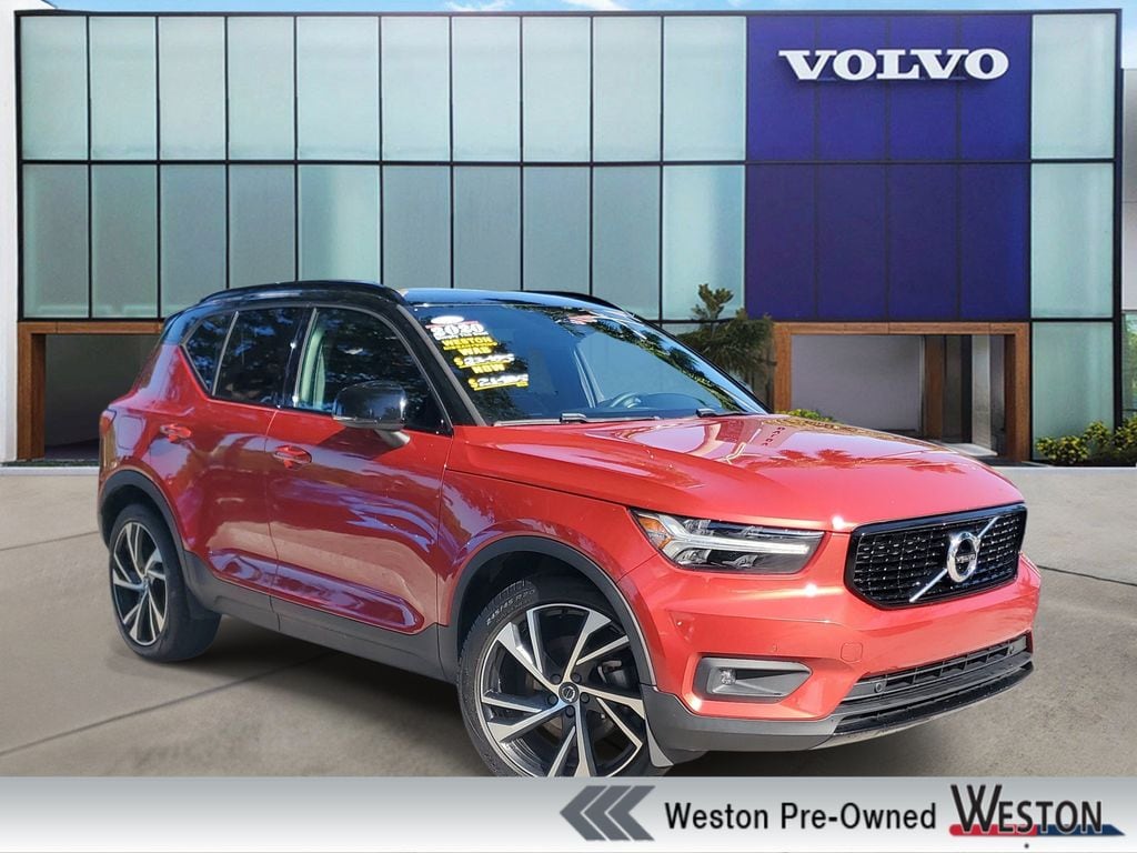Used 2020 Volvo XC40 T5 R-Design SUV