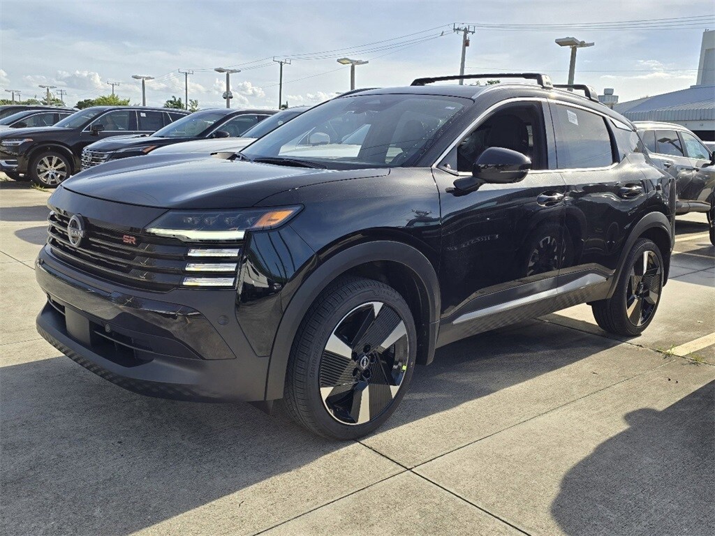 2025 Nissan Kicks SR photo 3