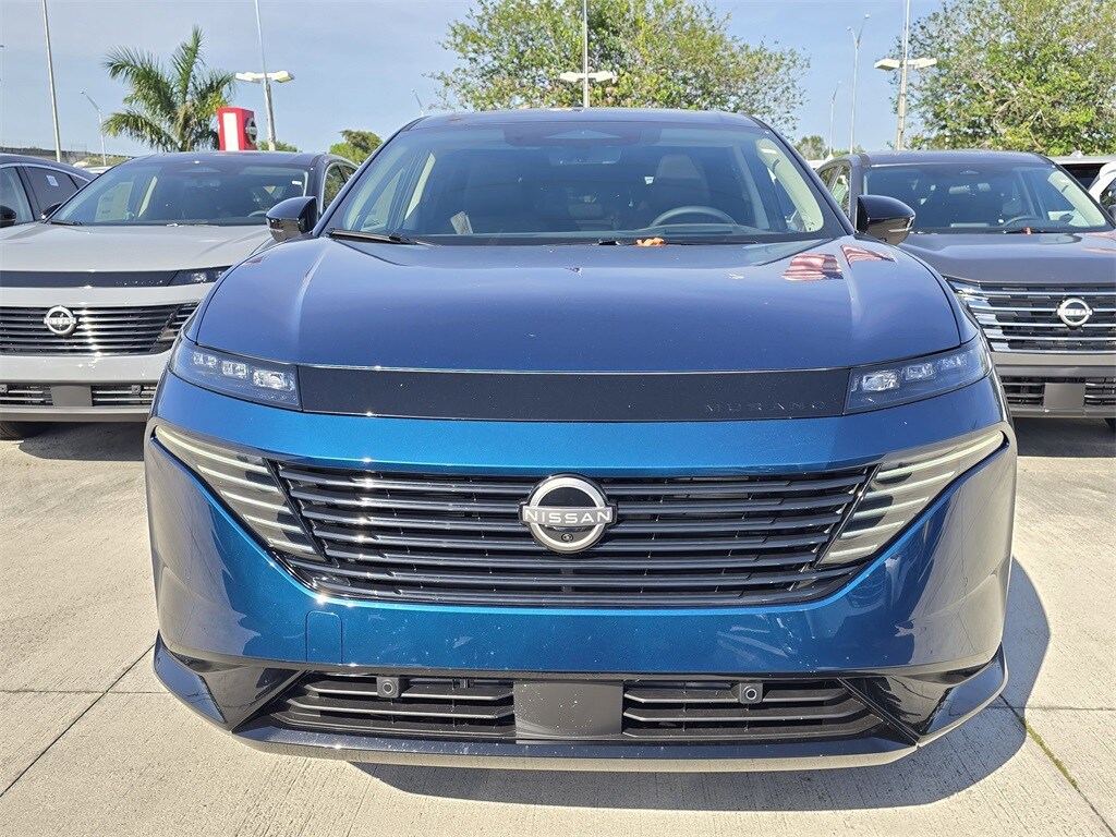 2025 Nissan Murano Platinum photo 2
