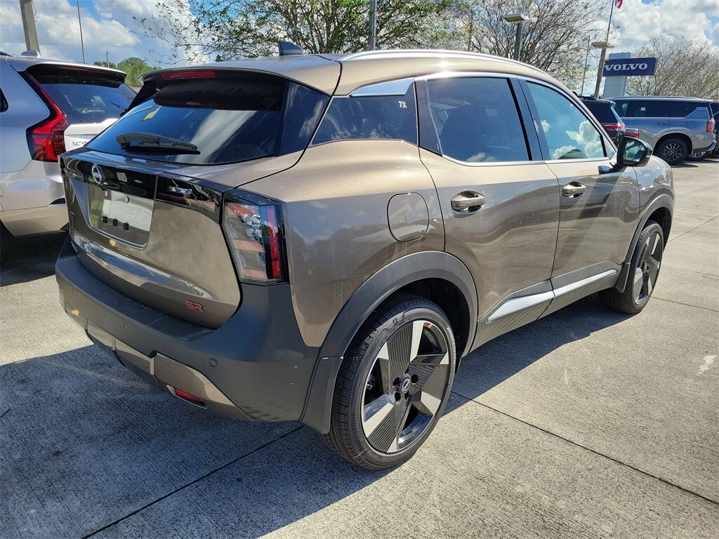 New 2026 Nissan Kicks SR SUV