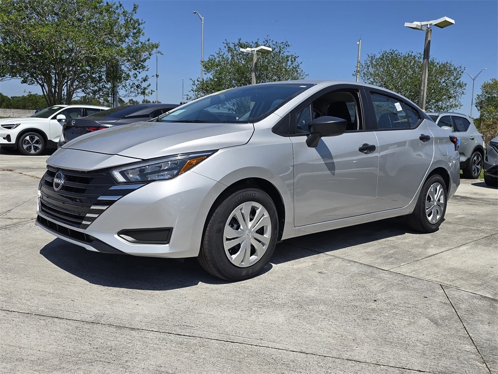 New 2025 Nissan Versa 1.6 S Sedan