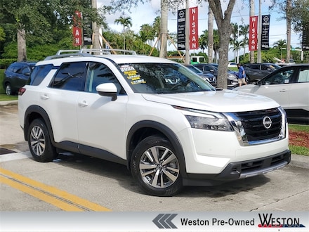 2025 Nissan Pathfinder SL SUV