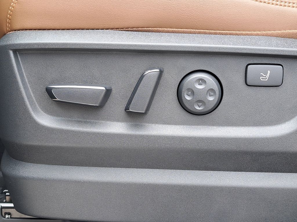 2026 Nissan Armada Platinum Reserve - Photo 11