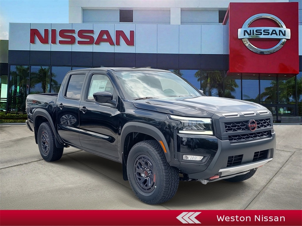 2025 Nissan Frontier PRO-4X's photo