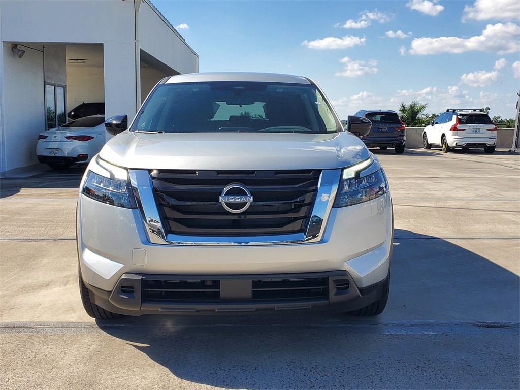New 2025 Nissan Pathfinder S SUV