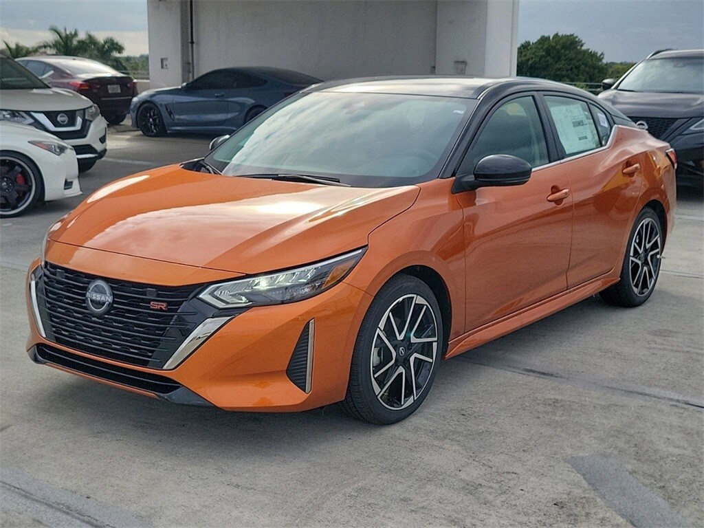 2025 Nissan Sentra SR photo 3