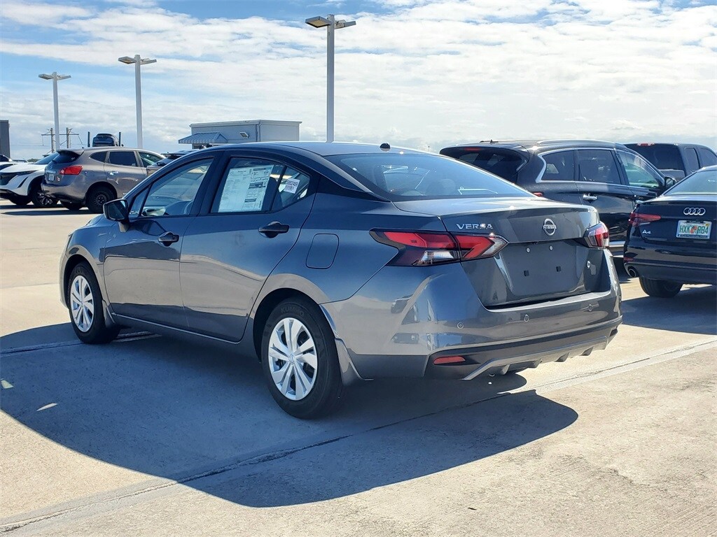 2026 Nissan Sentra S photo 3