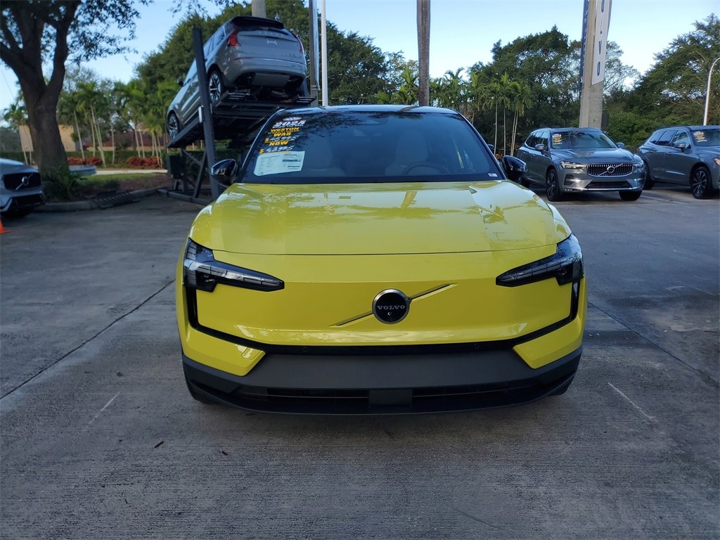 Certified 2025 Volvo EX30 Twin Motor Ultra SUV