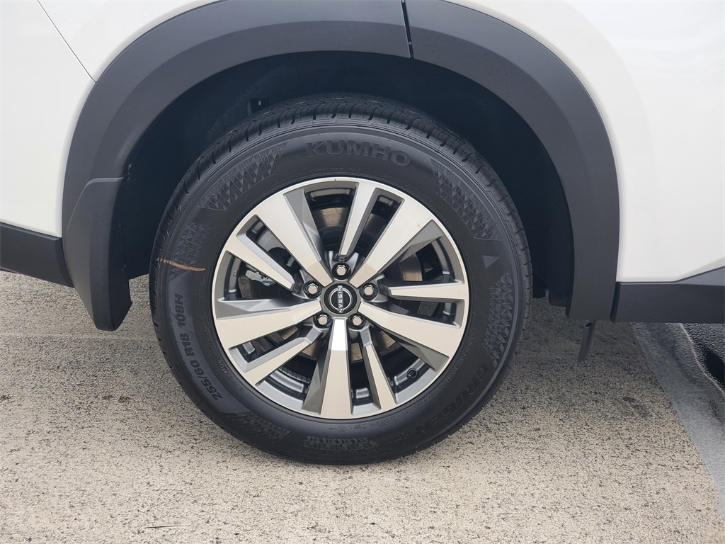 New 2025 Nissan Pathfinder SL SUV