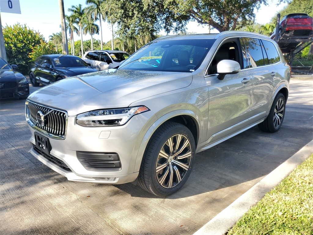 2023 Volvo XC90 B5 AWD Core photo 3