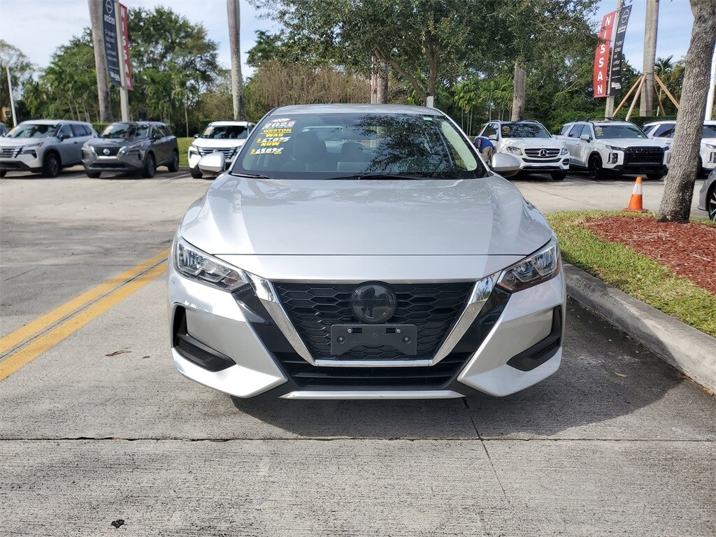 2022 Nissan Sentra SV photo 2