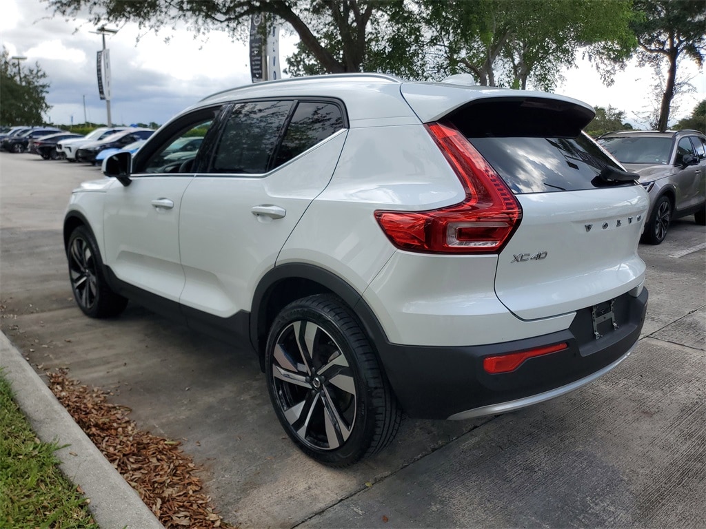 Certified 2023 Volvo XC40 B5 AWD Plus Bright SUV