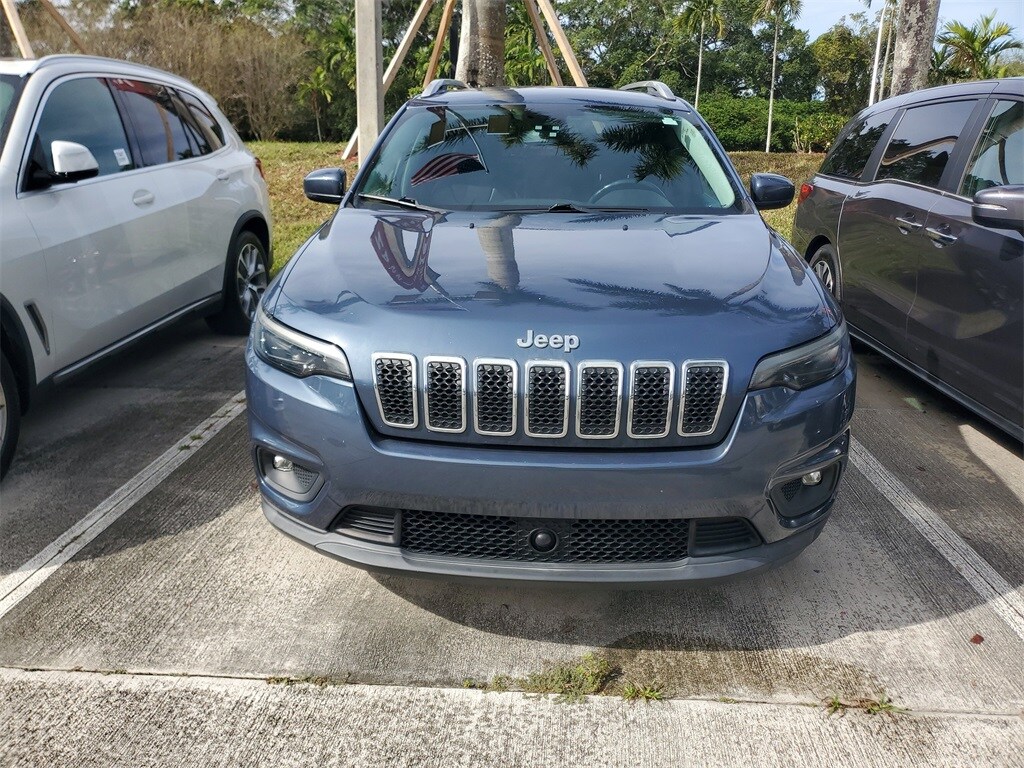 2021 Jeep Cherokee Latitude photo 2