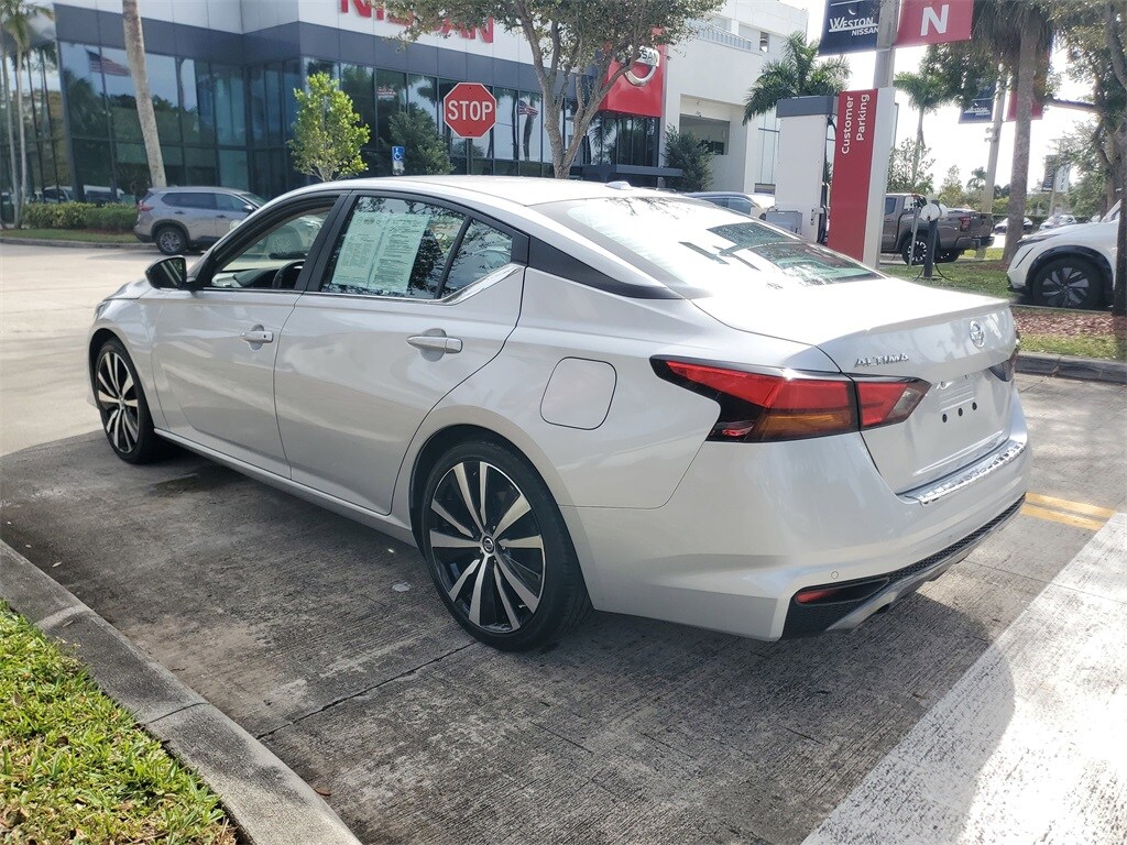 2020 Nissan Altima 2.5 SR photo 4