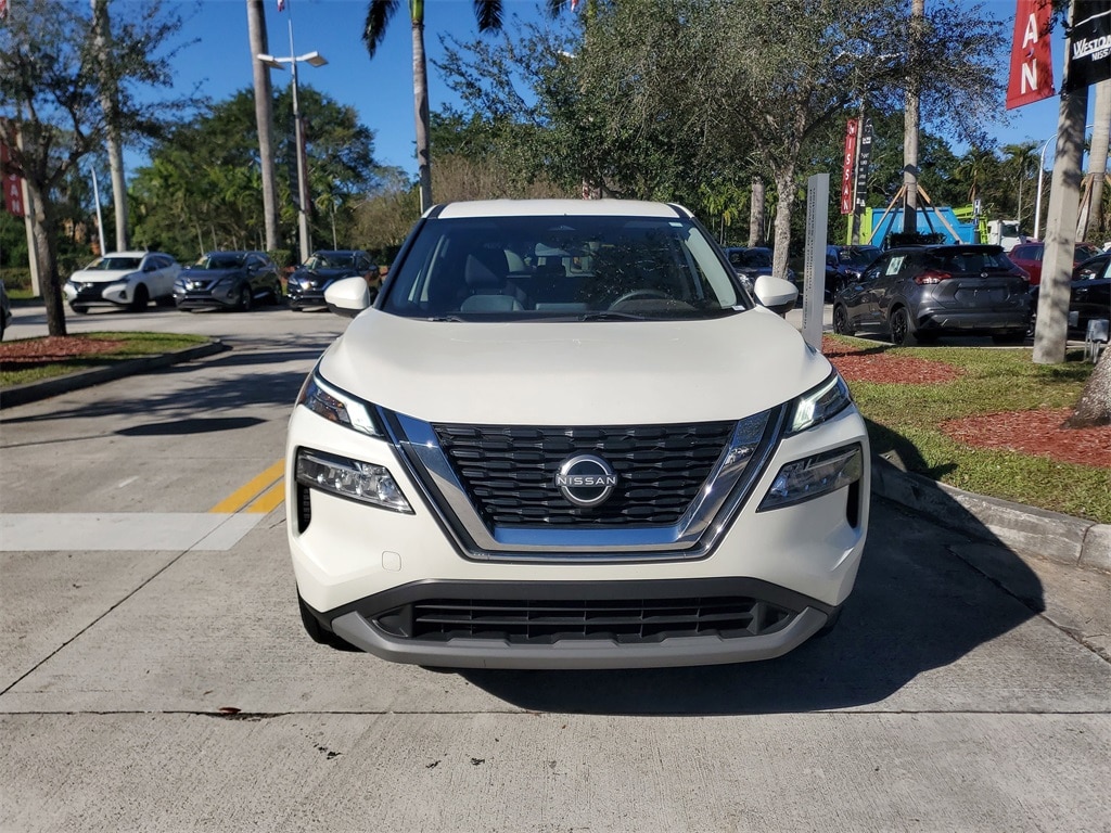 Certified 2022 Nissan Rogue SV SUV