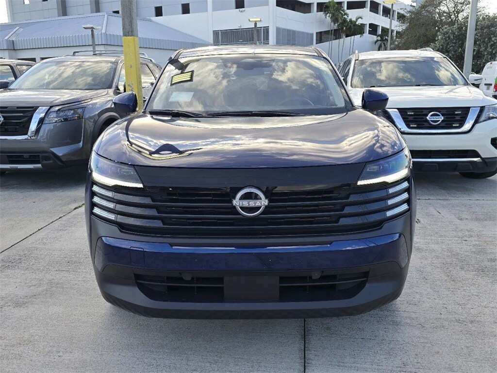 2025 Nissan Kicks SV photo 2