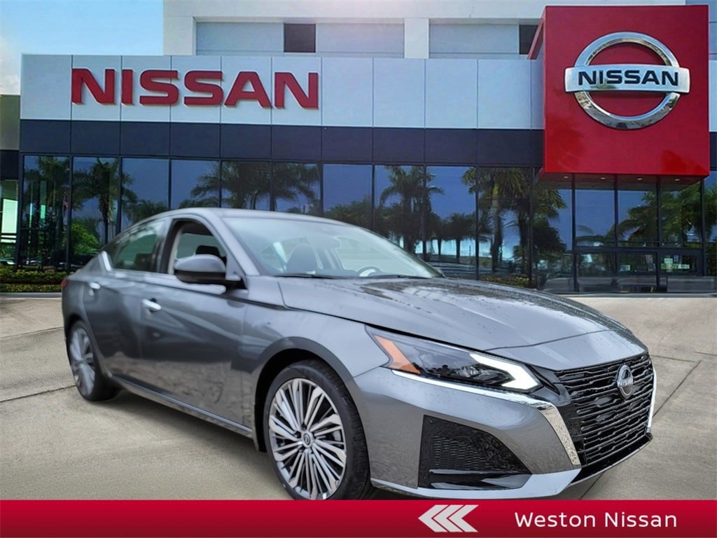 New 2025 Nissan Altima SL Sedan