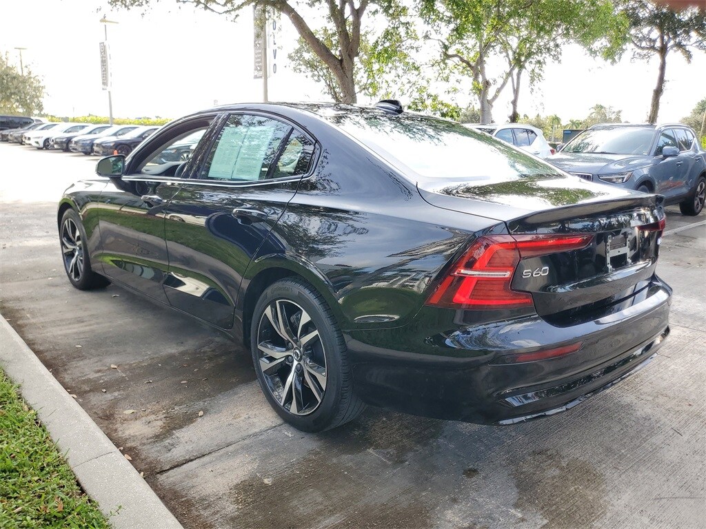 2023 Volvo S60 B5 photo 4