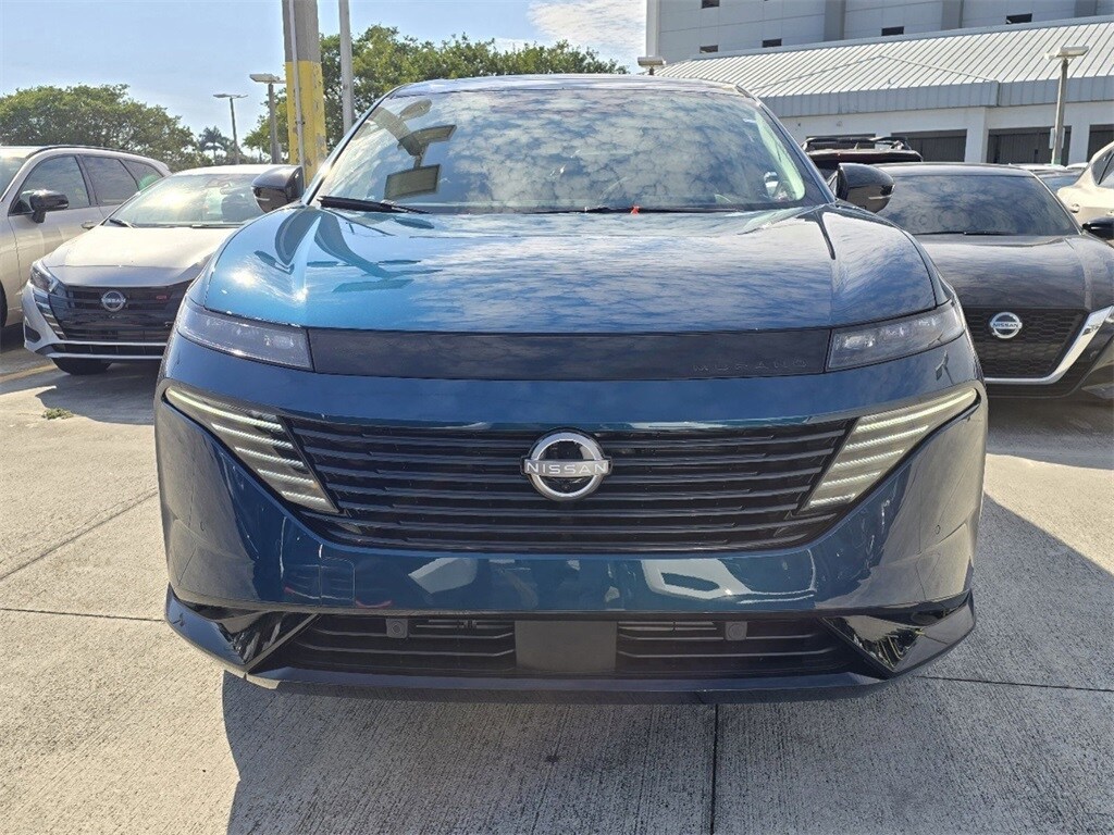 2025 Nissan Murano Platinum photo 2